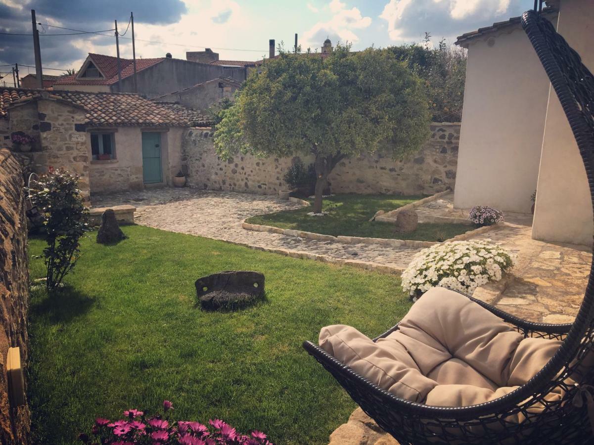 B&B Su Strintu Tuili Exterior foto